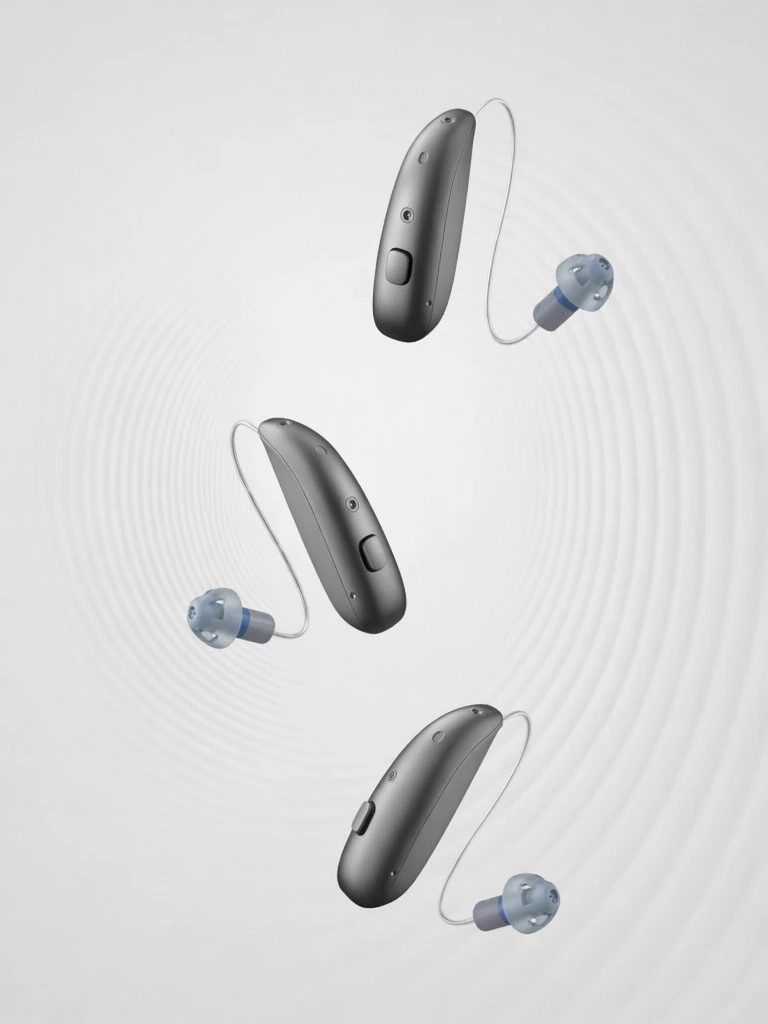 Diferentes modelos de audífonos clínicos